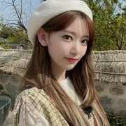 5 Inspirasi Outfit Feminin ala Miyawaki Sakura IZONE