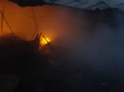 Penampakan Pasar Kambing Tanah Abang Dilalap si Jago Merah