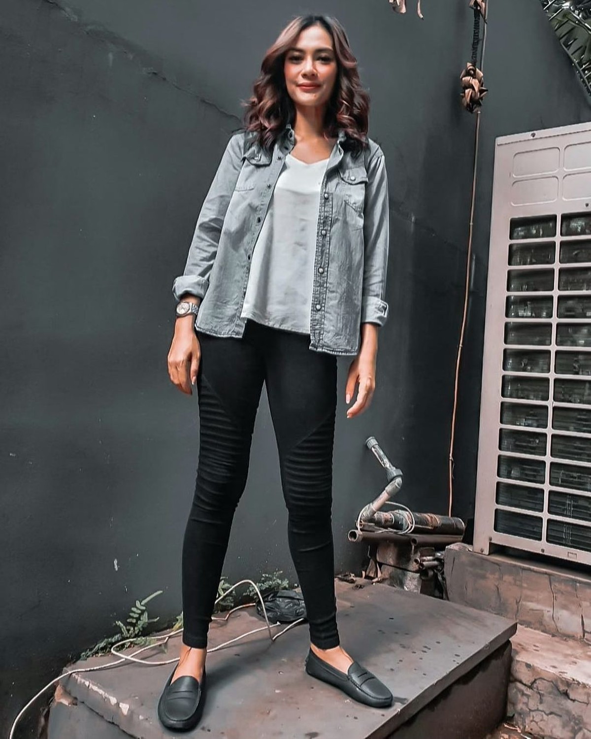 Masayu Anastasia diketahui sampai saat ini masih belum mempunyai pasangan semenjak cerai dengan Lembu&period; Yuk intip potret Si cantik Masayu&excl;