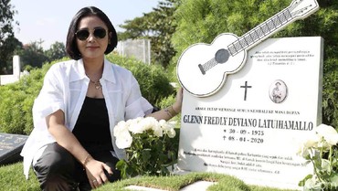 Mutia Ayu Kenang Kebiasaan Mendiang Glenn Fredly Saat di Rumah