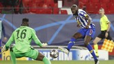 FOTO: Satu Kaki Chelsea di Semifinal Liga Champions Chelsea memperbesar peluang lolos ke semifinal Liga Champions usai menang 2-0 atas tuan rumah FC Porto.