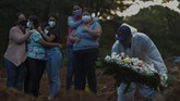 FOTO: Brasil di Ambang Gelombang Baru Corona Jumlah kematian akibat infeksi corona dalam 24 jam di Brasil untuk pertama kali tembus hingga 4.000 orang.