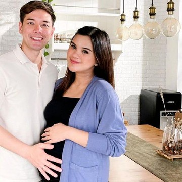 img-title Potret Audi Marissa Bersama Anak Pertama