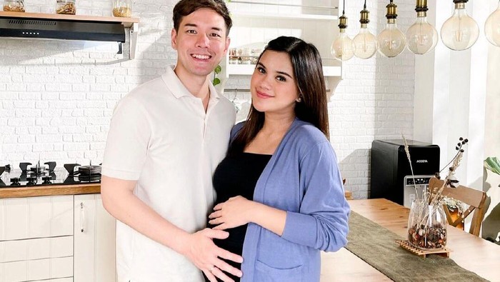 Potret Audi Marissa Bersama Anak Pertama