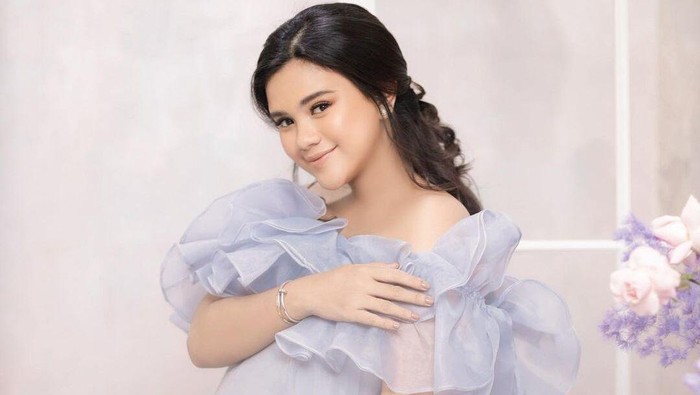 Lewat Operasi Caesar, Audi Marissa Melahirkan Anak Pertama Lewat Operasi Caesar, Audi Marissa Melahirkan Anak Pertama