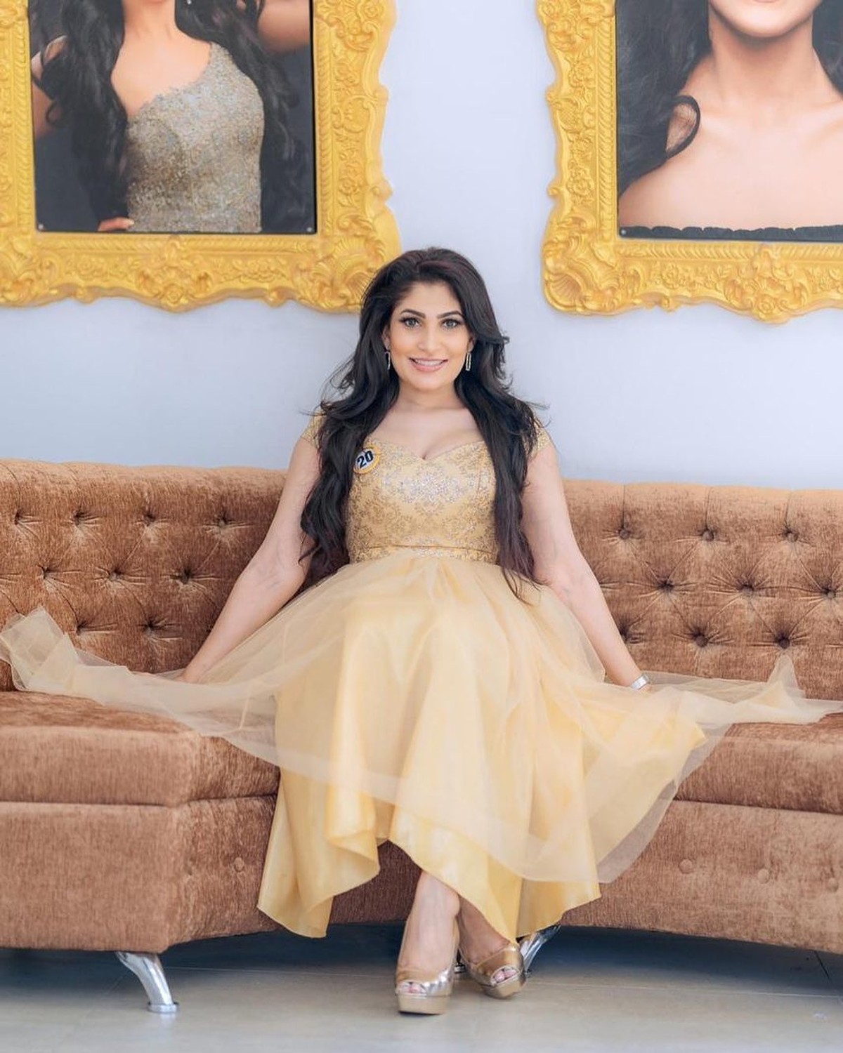 Pushpika De Silva mengalami cedera saat mahkota penobatan sebagai Miss Sri Lanka dipaksa copot&period; Inilah sosoknya&excl;