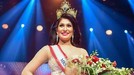 Sosok Miss Sri Lanka yang Cedera Saat Mahkota Dicopot Paksa Pushpika De Silva mengalami cedera saat mahkota penobatan sebagai Miss Sri Lanka dipaksa copot. Inilah sosoknya!