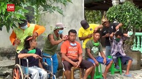 VIDEO: Tradisi Potong Rambut Massal Sambut Ramadan Di Ngawi