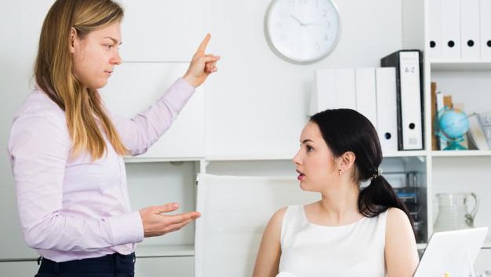 Bingung Cara Hadapi Rekan Kerja Narsistik? Ikuti 5 Tips Jitu Ini untuk Menghadapinya!