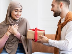 Rekomendasi 7 Hampers Hijab untuk Kado Ultah Hingga Hadiah Ramadhan