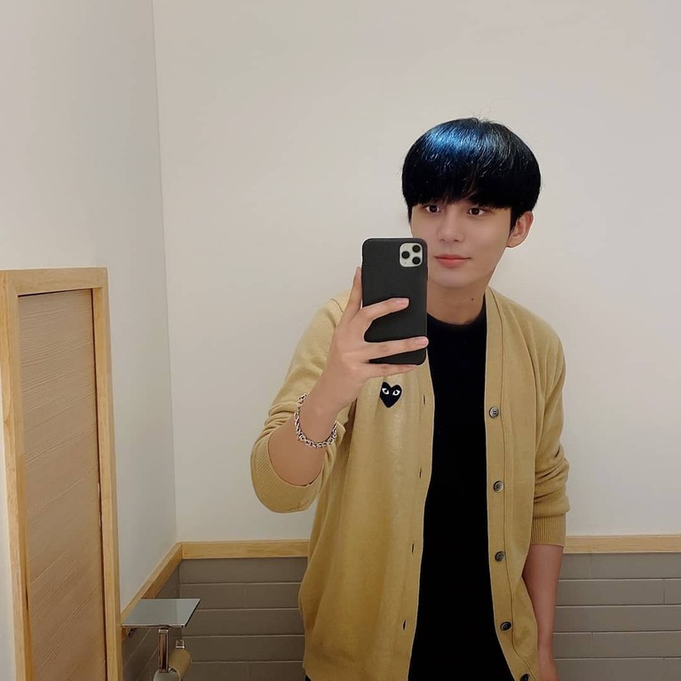Banyak Idol K-Pop lain menjadikan Jungkook BTS sebagai Role Model mereka. Yuk intip siapa saja mereka!