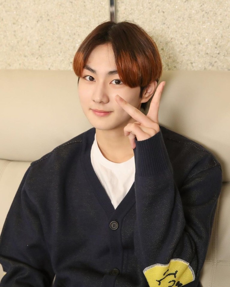 Banyak Idol K-Pop lain menjadikan Jungkook BTS sebagai Role Model mereka. Yuk intip siapa saja mereka!