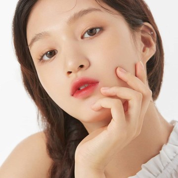 img-title 6 Kebiasaan yang Harus Dihentikan Oleh Si Kulit Berminyak