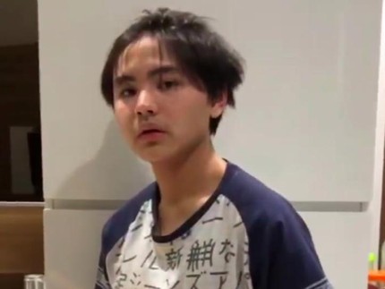 7 Potret Daud Purnama Anak Veronica Tan, Dipuji Makin Ganteng Mirip Oppa Korea
