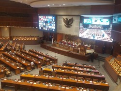 DPR Lantik Anggota PAW Pengganti Almarhum Ali Taher PAN