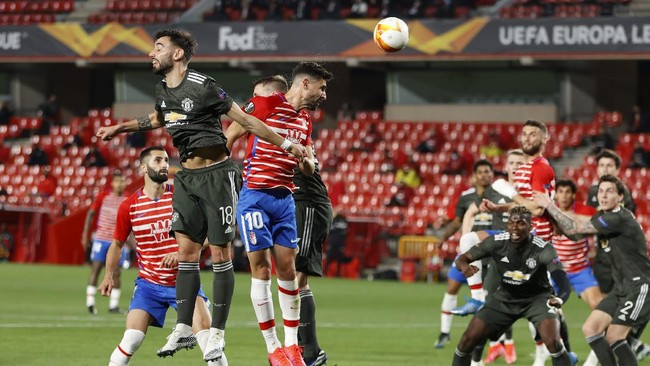 Berikut prediksi susunan pemain Man Utd vs Granada di leg kedua perempat final Liga Europa, Jumat (16/4) dini hari WIB.