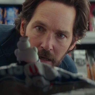 Paul Rudd Digigit Hantu Marhmallow di Trailer 'Ghostbusters: Afterlife'
