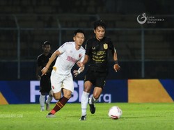 8 Besar Piala Menpora: PSIS Vs PSM Masih Tanpa Gol di Babak Pertama