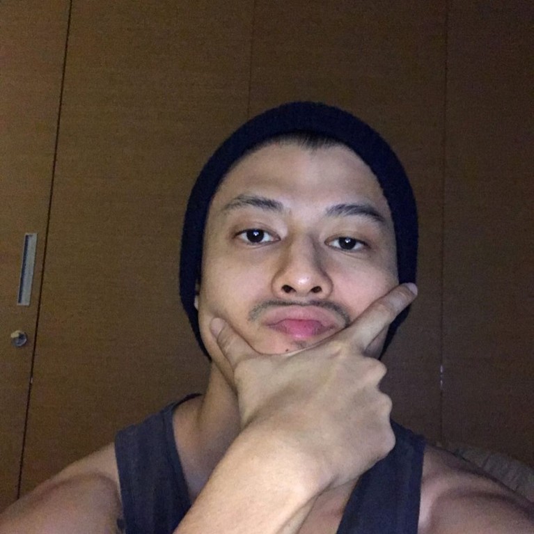 Sosok Deedi Tjhandra yang Mengaku Menjadi Korban Pelecehan MUA Andy Chun Deedi Tjhandra mendadak viral setelah mengaku sebagai korban pelecehan seksual yang dilakukan oleh seorang MUA langganan para selebriti Tanah Air, yaitu Andy Chun. Inilah potret seorang Deedi!