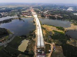 Tol Japek II Selatan Seksi 3 Beroperasi Awal Tahun Depan