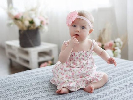 50 Nama Bayi Perempuan Berawalan Huruf Vokal AIUEO
