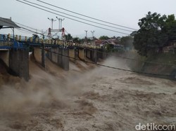 Debit Air Sungai Ciliwung Meningkat Cepat, Bendung Katulampa Siaga 2