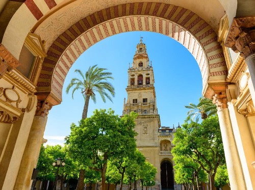Masjid Agung Bersejarah di Spanyol Selamat dari Kebakaran Hebat