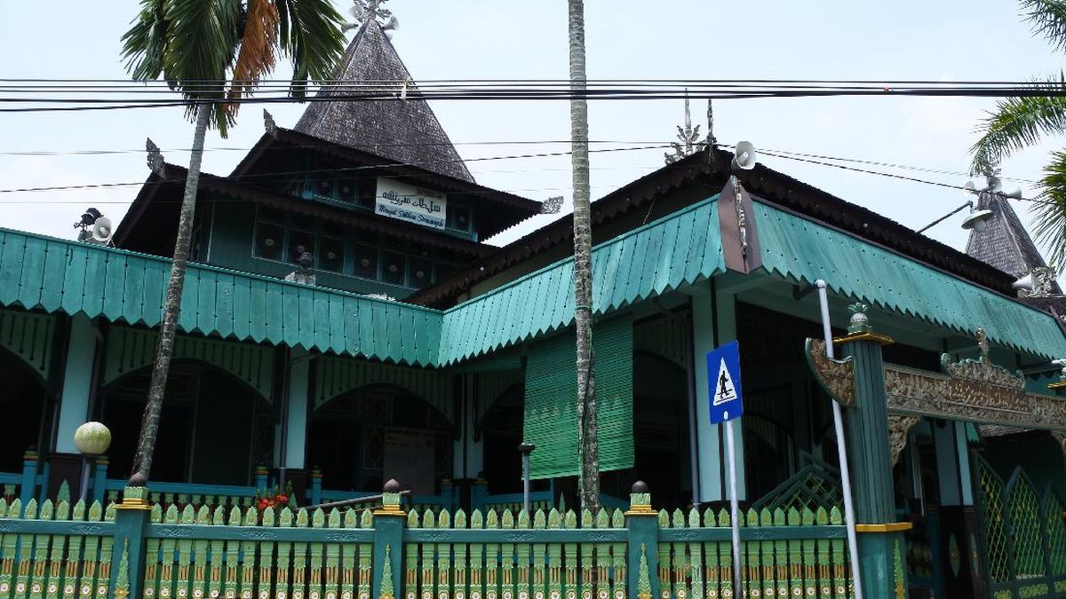 5 Masjid Bersejarah di Indonesia, Destinasi Wisata Religi Saat Ramadan