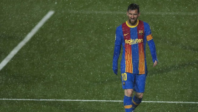 Lionel Messi dikabarkan menjatuhkan pilihan pada Paris Saint-Germain (PSG) sebagai pelabuhan barunya usai meninggalkan Barcelona.