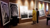 FOTO: Karya Seni Idol K-pop Akan Ditampilkan di London Dua bintang K-pop Song Min-ho dan Kang Seung-yoon akan memamerkan karya mereka pada ekshibisi seni di London.