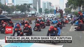VIDEO: Turun Ke Jalan, Buruh Bawa Tiga Tuntutan