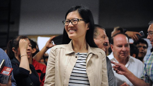 Hou Yifan sudah merintis karier sebagai pecatur kelas dunia sejak usia tiga tahun dan telah bertahun-tahun jadi ratu catur dunia.