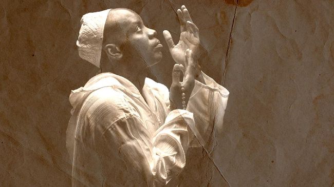 Bilal bin Rabah adalah sahabat Nabi Muhammad SAW yang mengumandangkan azan pertama di dunia.