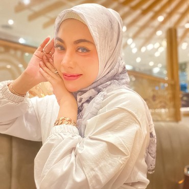 Ditunjukkan Hal Menyeramkan, Liza Aditya Mantap Hijrah