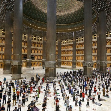 Respons Artis Soal Masjid Istiqlal Tak Gelar Salat Idul Fitri 1442 H