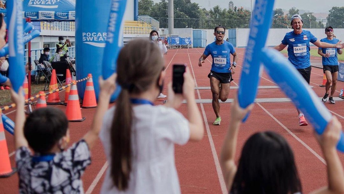 Daniel Mananta baru-baru ini memperlihatkan momen kebersamaannya dengan sang anak yang selama ini jarang diperlihatkan&period; Yuk intip beberapa momen kebersamaan Daniel dan sang anak&excl;