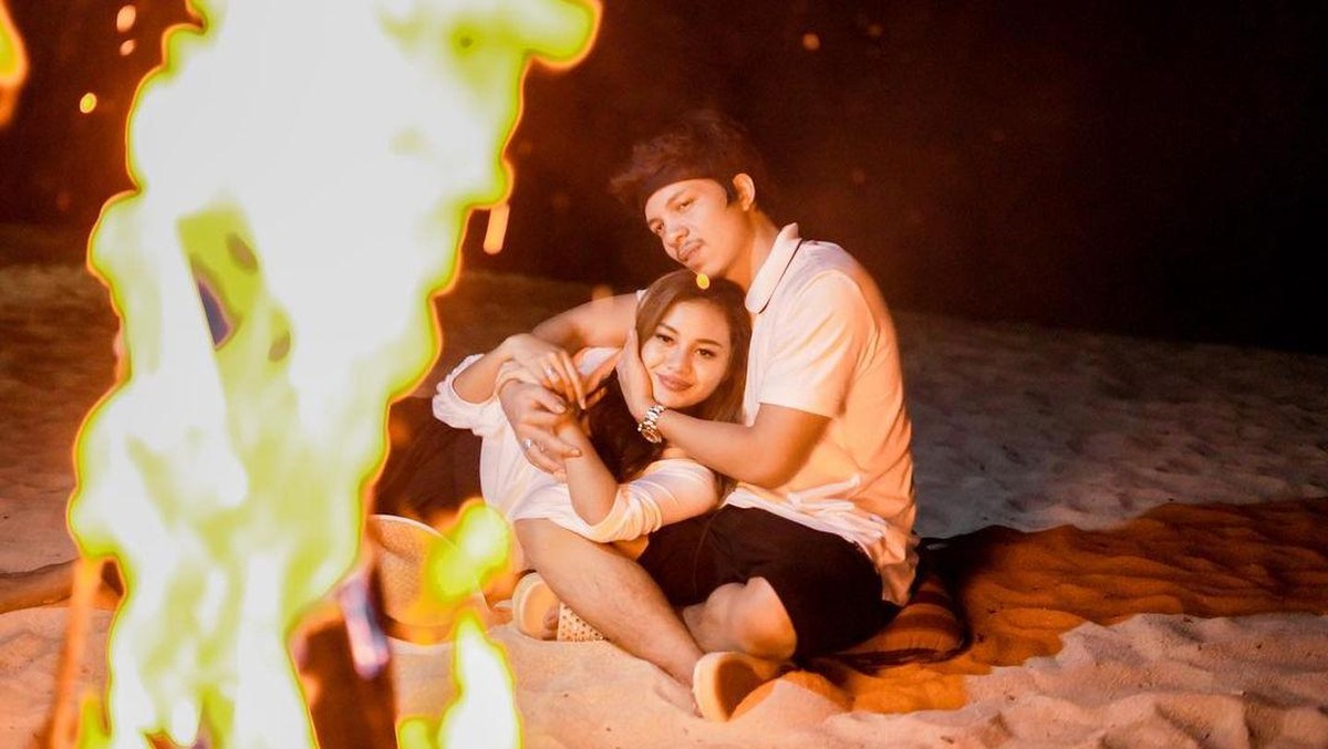 Atta Halilintar dan Aurel Hermansyah sedang menikmati bulan madu di pulau dewata Bali&period; Yuk intip momen mewah dan romantisnya bulan madu mereka&excl;
