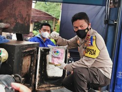 Polda Jatim Musnahkan 17,5 Kg Narkoba, Salah Satunya dari Kasus Ponpes