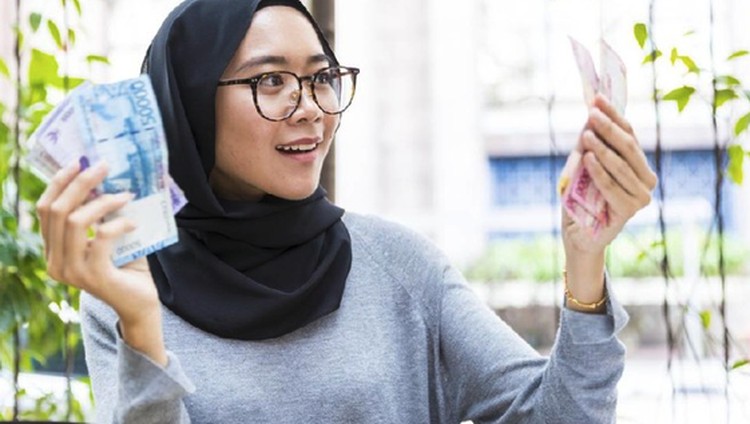 Ramalan zodiak hari ini seputar keuangan Gemini, dapat keuntungan nyata. Untuk Pisces disarankan hati-hati dengan orang yang ingin pinjam uang.