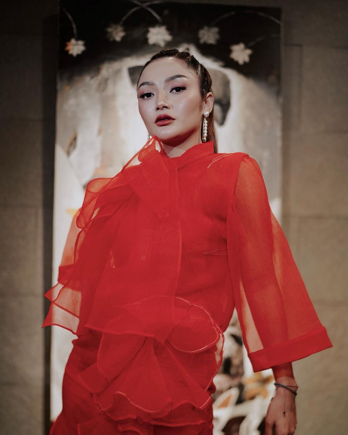 Siti Badriah disebut Lesti Kejora sebagai penyanyi dangdut dengan suara paling jelek&period; Berikut ini potret Siti Badriah&excl;