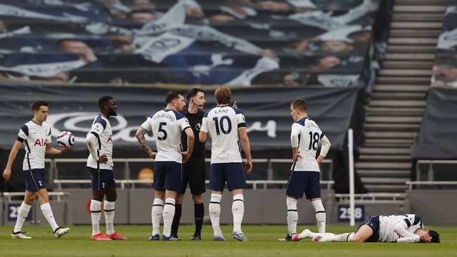 Tottenham Hotspur vs Manchester United diwarnai perang kata antara Ole Gunnar Solskjaer lawan Jose Mourinho terkait Son Heung Min.