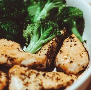 5 Tips Diet Saat Puasa Tanpa Harus Membatasi Makanan dengan Ketat