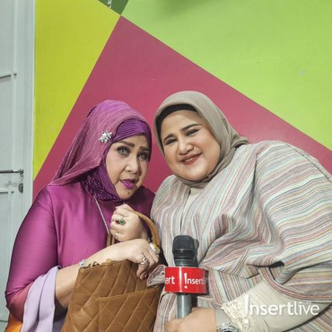 Pilih Kerja, Elvy Sukaesih & Dhawiya Santai Tak Buka Puasa bareng Keluarga