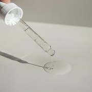 Suka Pakai Hyaluronic Acid? Eits, Ini Dia Cara Tepat Memakainya!