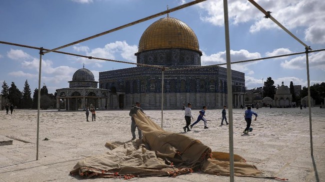 Masjid Al-Aqsa di Yerusalem diklaim terancam runtuh jika pekerjaan konstruksi Israel terus dilakukan tanpa memperhatikan sensitivitas bangunan.