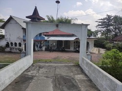 Masjid Tua di Sidoarjo Ini Masih Gunakan Jam Matahari untuk Waktu Salat