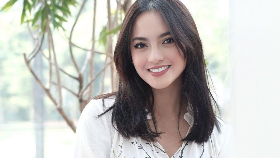 Ririn Ekawati kini dikabarkan tengah berbadan dua. Yuk kita intip potret cantik Ririn!