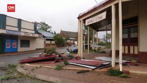 VIDEO: Australia Porak-poranda Dihantam Siklon Seroja