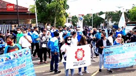 VIDEO: Unjuk Rasa Buruh Tolak THR Dicicil