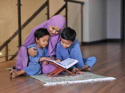 Contoh Mad Thabi'i, Bisa Diajarkan ke Anak yang Lagi Belajar Ilmu Tajwid